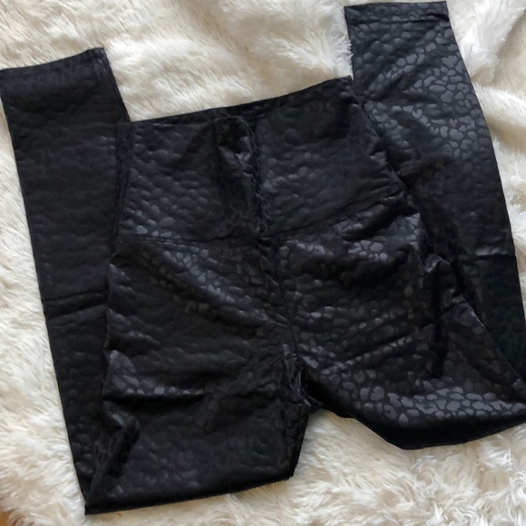 Love Tree Pants - Love Tree Leopard Faux Leather Animal Legging Black Size Small Medium Large